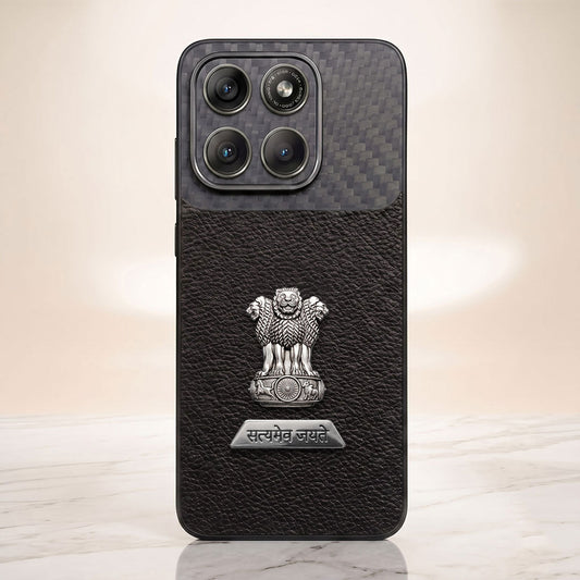 Motorola Edge 70 5G Satyamev Jayate 2-in-1 Emblem Carbon Fiber Leather Phone Case