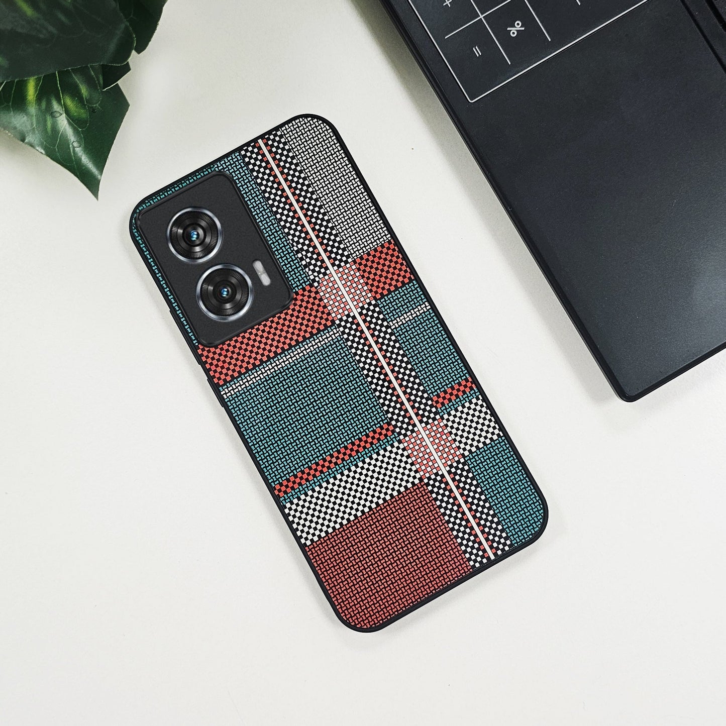 Motorola Edge 50 Fusion 5G Luxury Grid Pattern Glass Back Shockproof Case